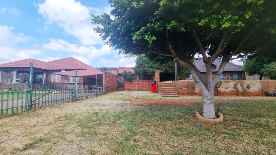 Commercial Property for Sale in Waterkloof A H North West